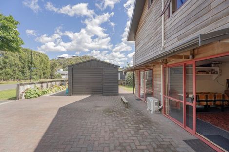 Photo of property in 2 Summer Lane, Tairua, 3508