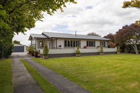 Photo of property in 38 Pipiroa Road, Ngatea, 3503