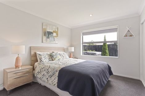 Photo of property in 15 Belgrave Drive, Rangiora, 7400