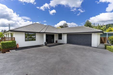 Photo of property in 11 North Foreland Street, Waihola, Milton, 9073