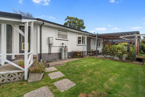 Photo of property in 16 Fairview Place, Te Puke, 3119