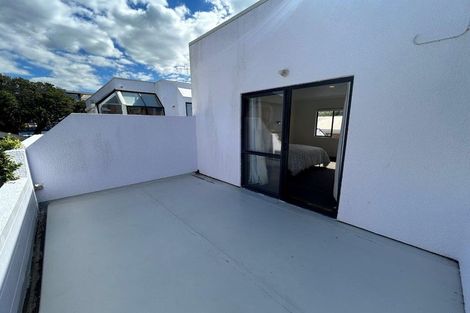 Photo of property in 15 Rita Street, Mount Maunganui, 3116