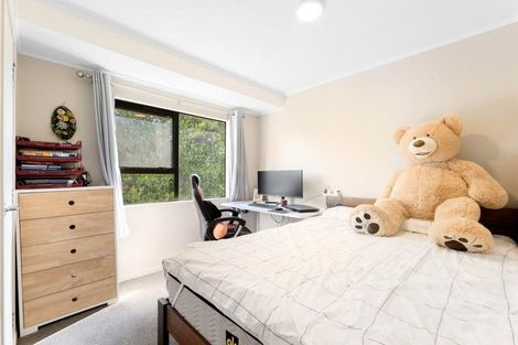 Photo of property in 2/12 Benchmark Drive, Massey, Auckland, 0614