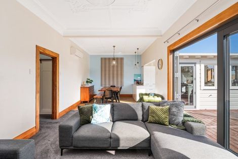 Photo of property in 180 Victoria Road, Saint Clair, Dunedin, 9012