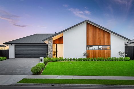 Photo of property in 53 Westpark Boulevard, Rangiora, 7400