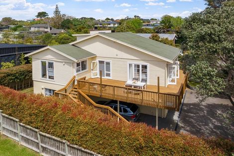 Photo of property in 871 Whangaparaoa Road, Manly, Whangaparaoa, 0930