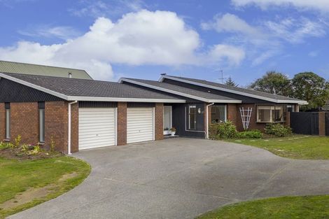 Photo of property in 20 Cherrywood Place, Redwood, Christchurch, 8051