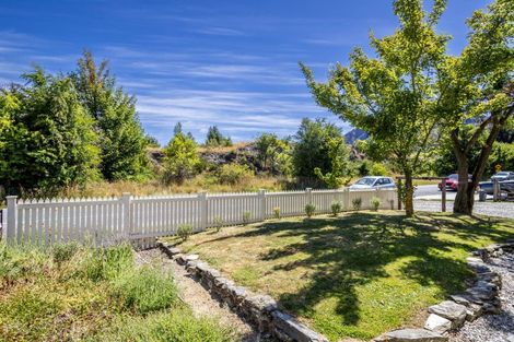 Photo of property in 43 Mcdonnell Road, Arrowtown, 9302