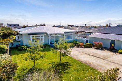 Photo of property in 17 Albion Street, Hawera, 4610
