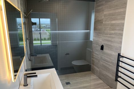 Photo of property in 21 Kabardin Street, Karaka, Papakura, 2113