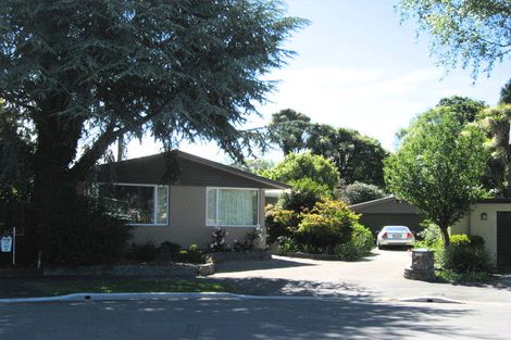 Photo of property in 8 Archdall Place Avonhead Christchurch City