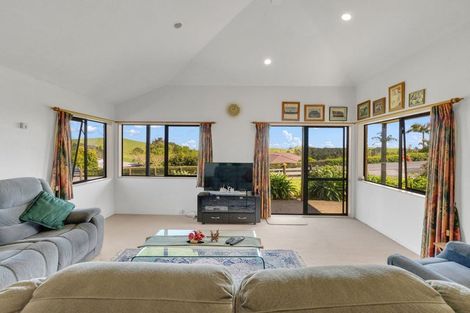 Photo of property in 13 Taipa View Road, Taipa, 0483