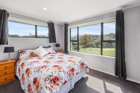 Photo of property in 16 Lacebark Drive, Kinloch, Taupo, 3377