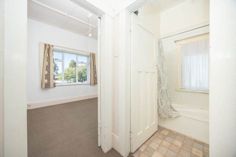 Photo of property in 194 Great South Road, Huntly, 3700