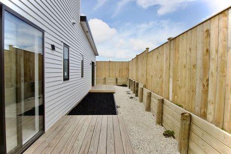 Photo of property in 9 Babina Avenue, Kumeu, 0810