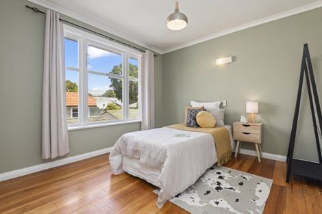 Photo of property in 6 Hughes Avenue, Hokowhitu, Palmerston North, 4410
