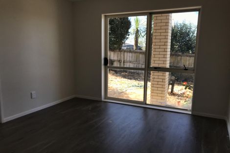 Photo of property in 3 Taatahi Street, Weymouth, Auckland, 2103