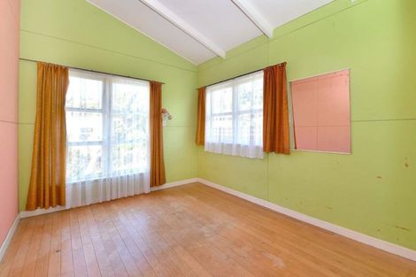 Photo of property in 34 De Luen Avenue, Tindalls Beach, Whangaparaoa, 0930