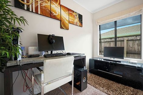 Photo of property in 7 Robina Court, Burswood, Auckland, 2013