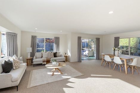 Photo of property in 23 Basil Place, Mount Pleasant, Christchurch, 8081