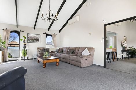 Photo of property in 10 Ruddenklau Lane, Bishopdale, Christchurch, 8053