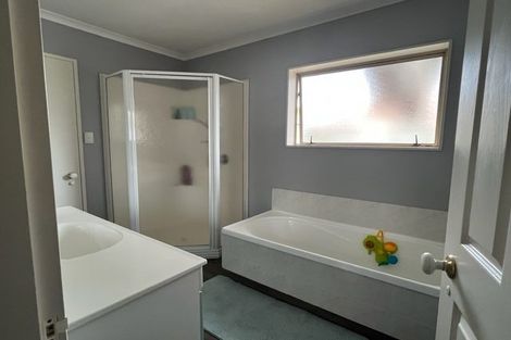 Photo of property in 17 Kalmia Dell, Mount Maunganui, 3116