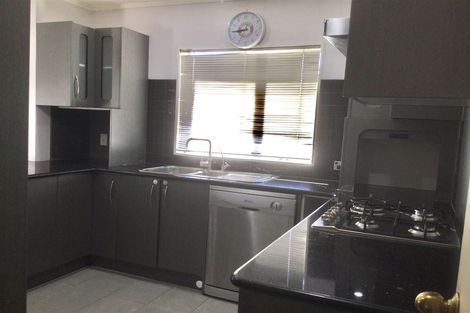 Photo of property in 2/421 Mount Albert Road, Mount Roskill, Auckland, 1041