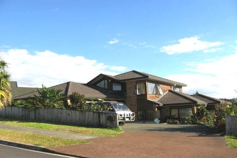 Photo of property in 18 Calypso Way, Unsworth Heights, Auckland, 0632