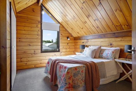 Photo of property in 27d Hamilton Road, Cambridge, 3434