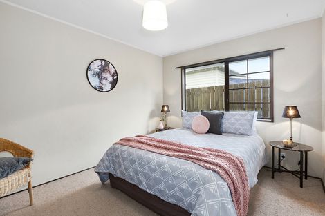 Photo of property in 220 South Road, Caversham, Dunedin, 9012