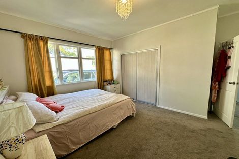 Photo of property in 1/27 Rosedale Road, Pinehill, Auckland, 0632