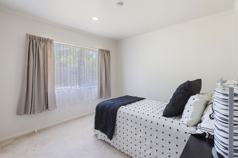 Photo of property in 29 Carnoustie Drive, Wattle Downs, Auckland, 2103