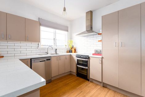 Photo of property in 98a Avenue Road, West End, Timaru, 7910