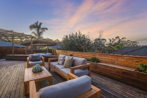 Photo of property in 41 Sapperton Drive, Henderson, Auckland, 0612