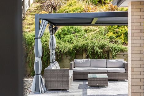 Photo of property in 17 Kaimai Place, Aotea, Porirua, 5024