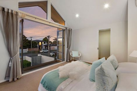 Photo of property in 72 Wai-iti Terrace, Bryndwr, Christchurch, 8052