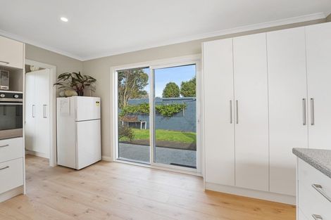 Photo of property in 10 Saxton Road, Upper Vogeltown, New Plymouth, 4310