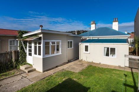 Photo of property in 43 Surrey Street, Caversham, Dunedin, 9012