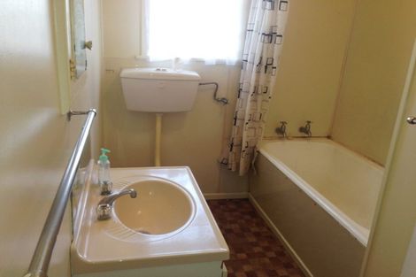 Photo of property in 1/69 College Road, Northcote, Auckland, 0627