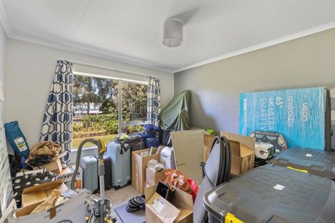 Photo of property in 2 Te Ngaere Place, Merrilands, New Plymouth, 4312