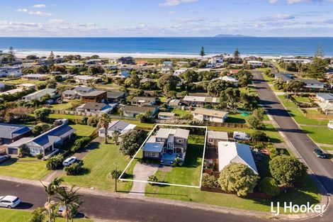 Photo of property in 4 Hereford Place, Waihi Beach, 3611