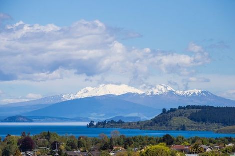 Photo of property in 66 Huka Heights Drive, Rangatira Park, Taupo, 3330