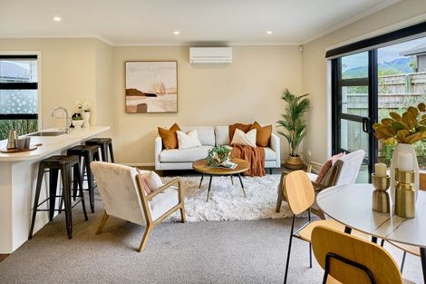 Photo of property in 18b Royal Street, Upper Hutt Central, Upper Hutt, 5018