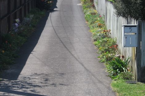 Photo of property in 5 Elliott Avenue, Bayview, Auckland, 0629