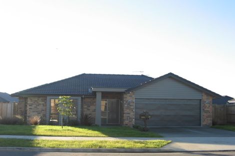 Photo of property in 39 Turnberry Drive, Wattle Downs, Auckland, 2103