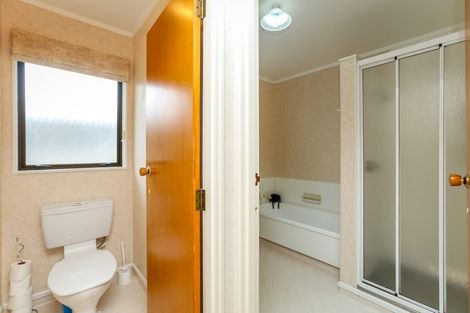 Photo of property in 2/13 Chilman Street, Strandon, New Plymouth, 4312