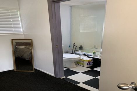 Photo of property in 16 Valhalla Drive, Beach Haven, Auckland, 0626