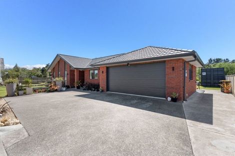 Photo of property in 9d Moreton Road, Carterton, 5713
