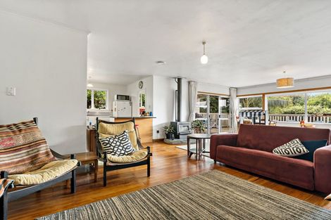 Photo of property in 23 Taipari Road, Te Atatu Peninsula, Auckland, 0610