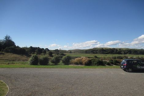 Photo of property in 365 Muhunoa Road West, Ohau, Levin, 5570